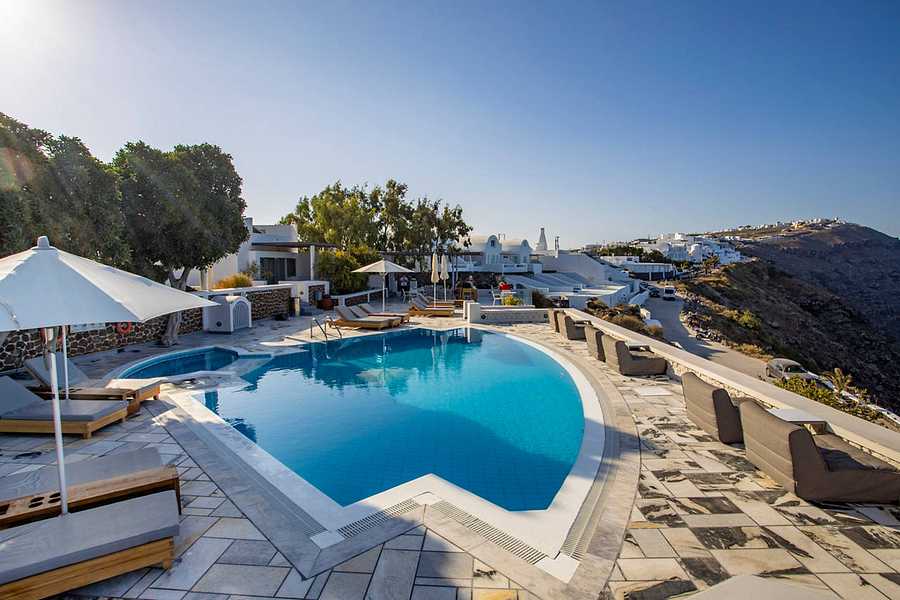 Xenones Filotera, Greece