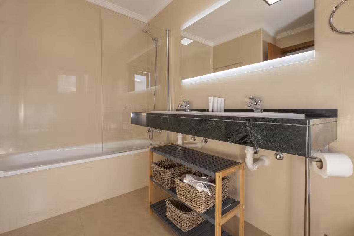 Villa Bethany Bathroom