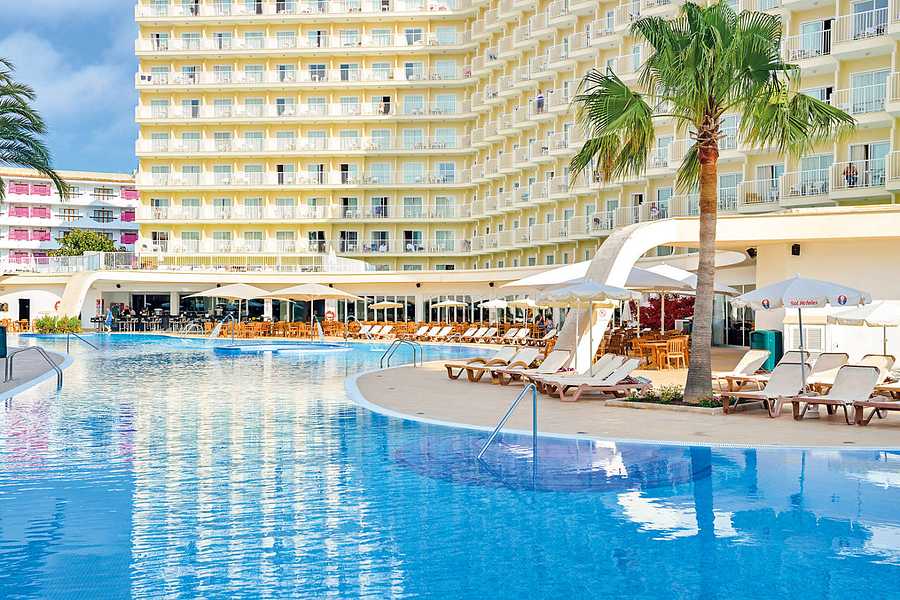 Sol Guadalupe, Balearics