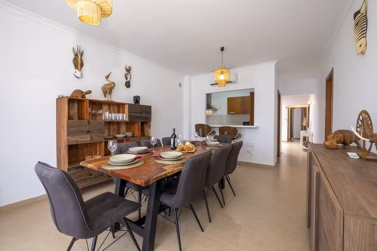 Villa Bethany Dining Room