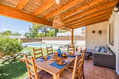 Can Singala Outdoor Dining