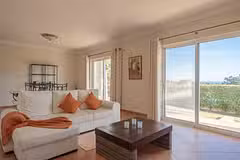 Villa Costa Lounge