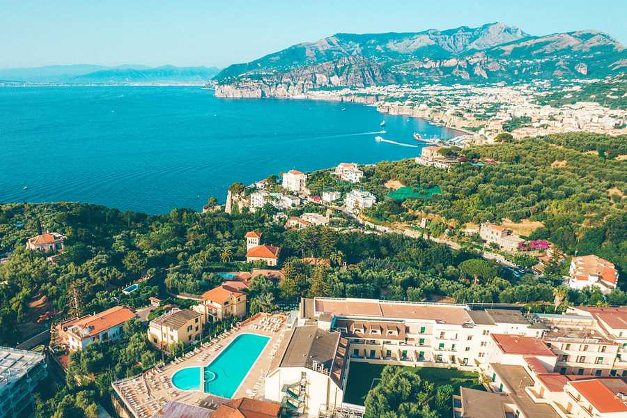 Grand Hotel Vesuvio, Italy