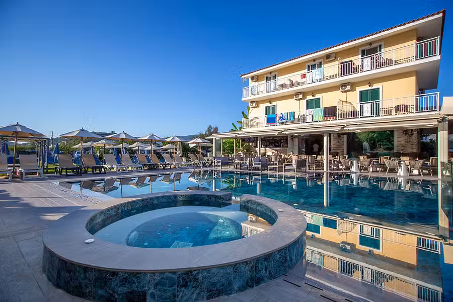 Danny's Hotel, Greece