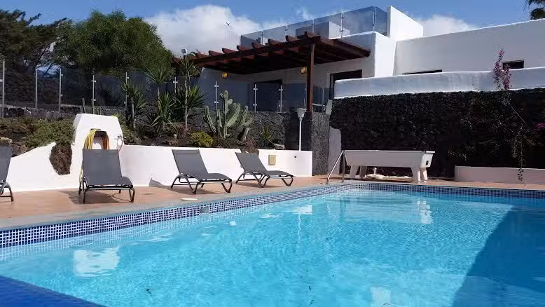 Villa Mirador Mojones pool
