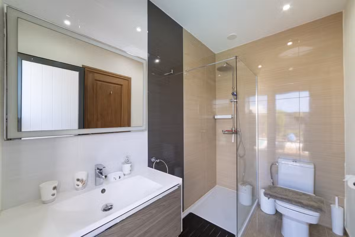 Villa Helaina Bathroom