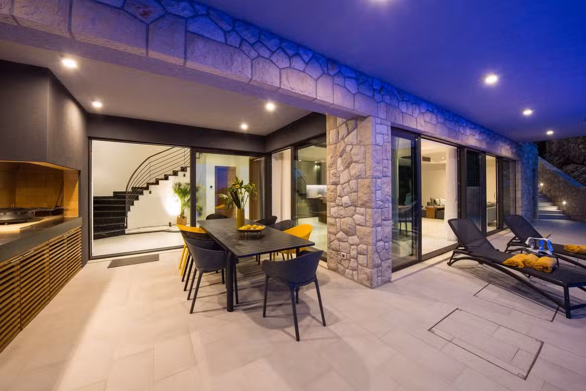 Villa Helia Outdoors