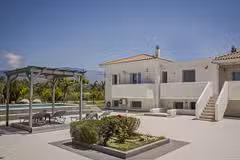 Ai Helis Beach House Outdoors