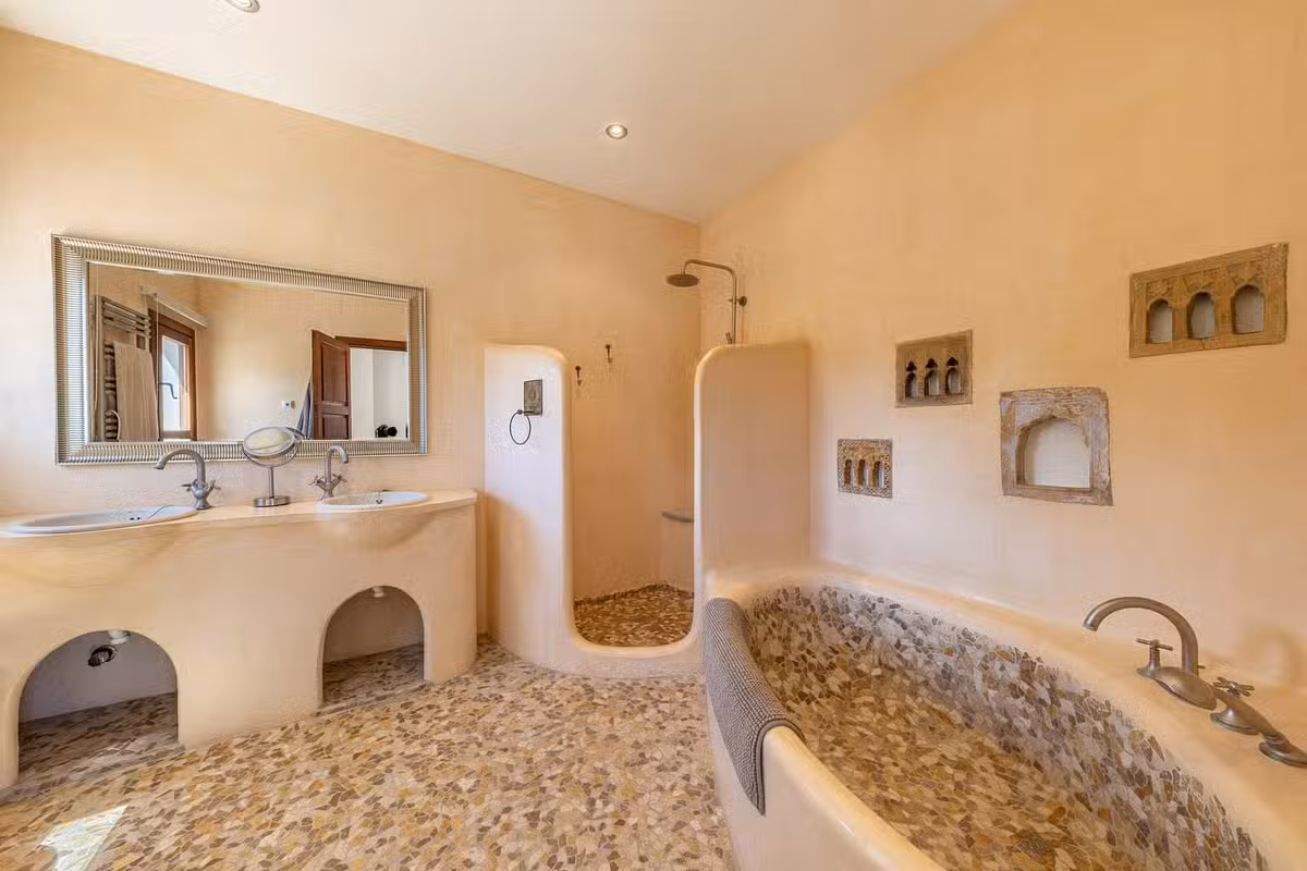 Villa Cala Bathroom