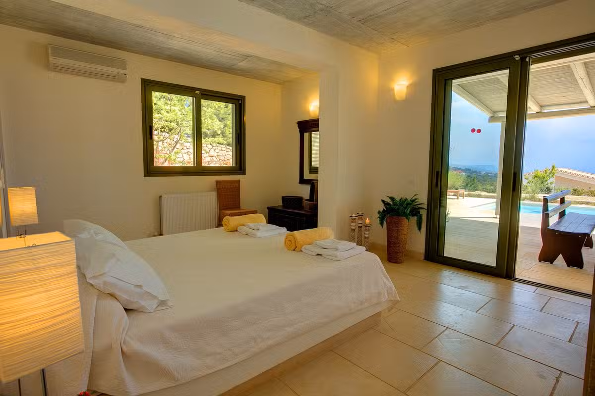 Villa Asterias bedroom