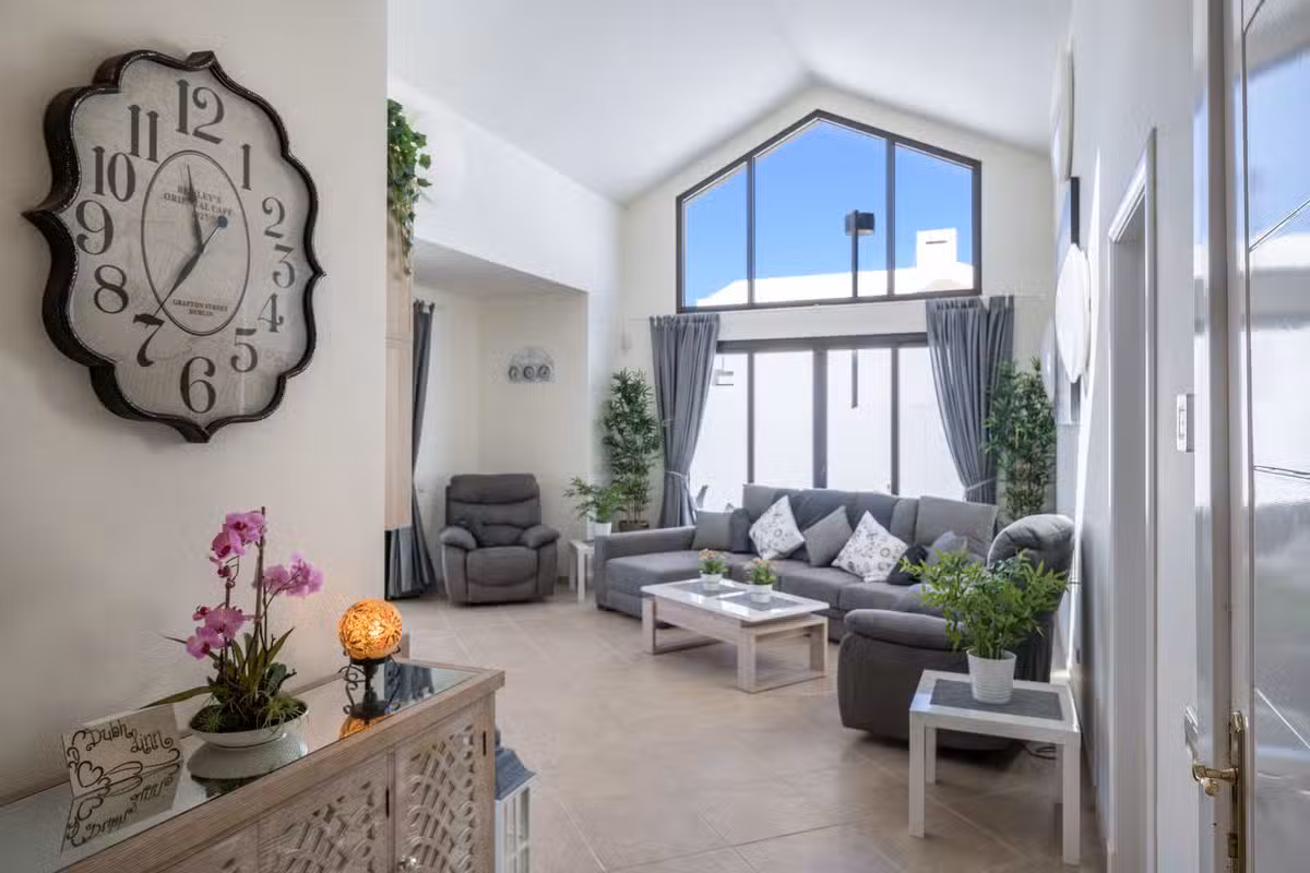 Casa Dubh-Linn Lounge
