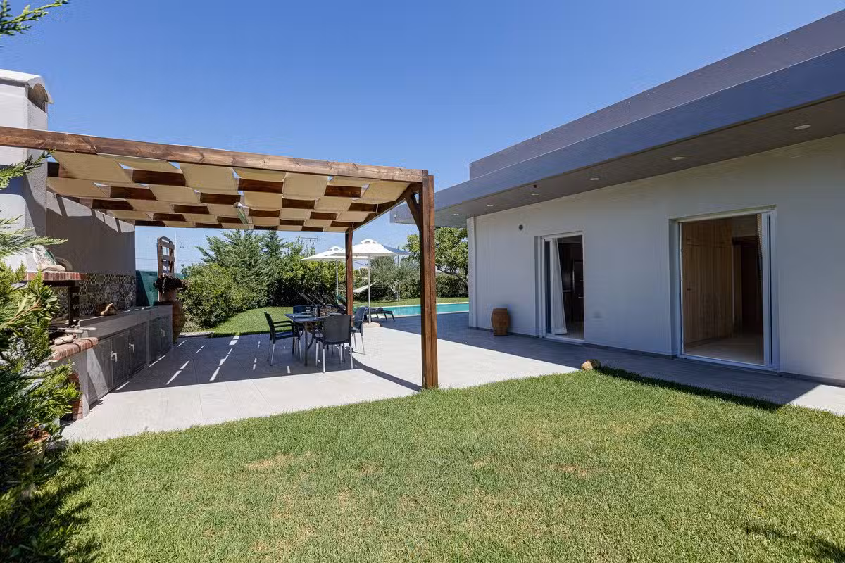 Villa Arhontia
