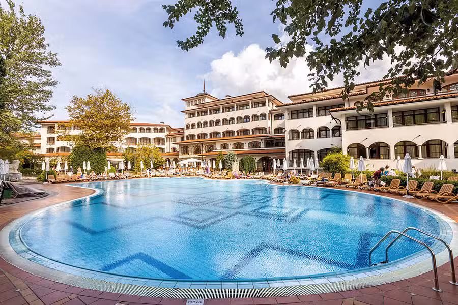 Helena Park, Bulgaria