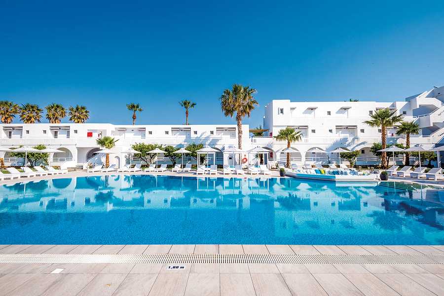 Gaia In Style, Greece