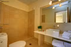 Villa Porfyra Bathroom