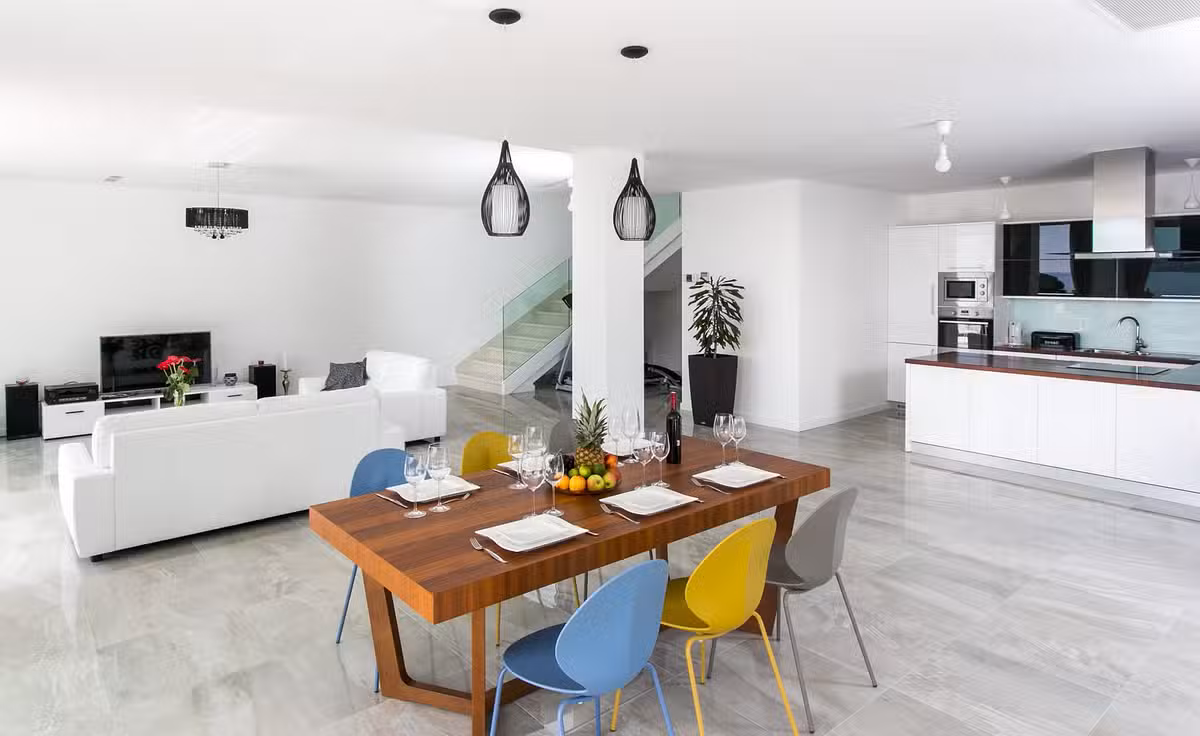 Villa Art dining table