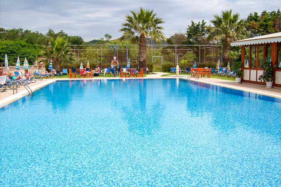 Thomas Bay Hotel, Greece