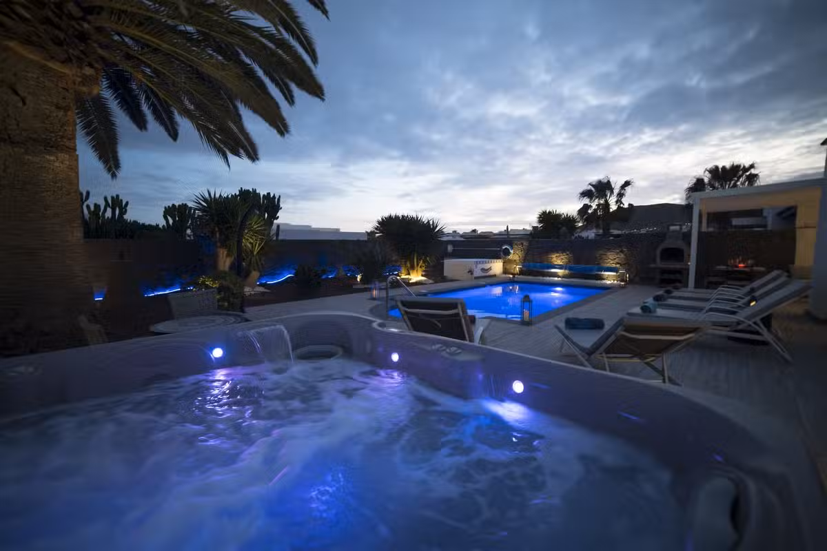 Villa Rotsana By Night
