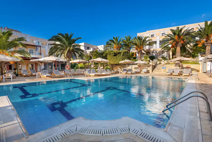 Crithoni's Paradise Hotel, Greece