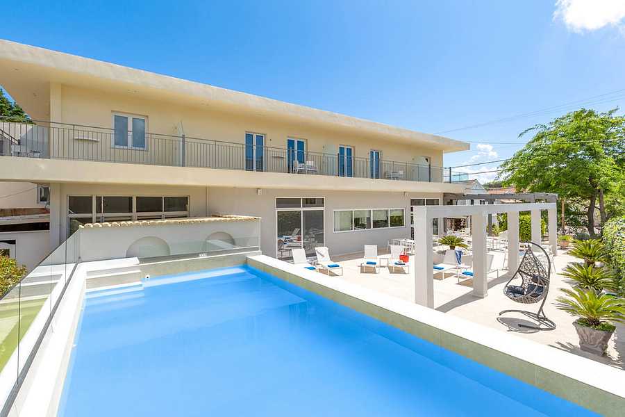 Melina Oasis, Greece