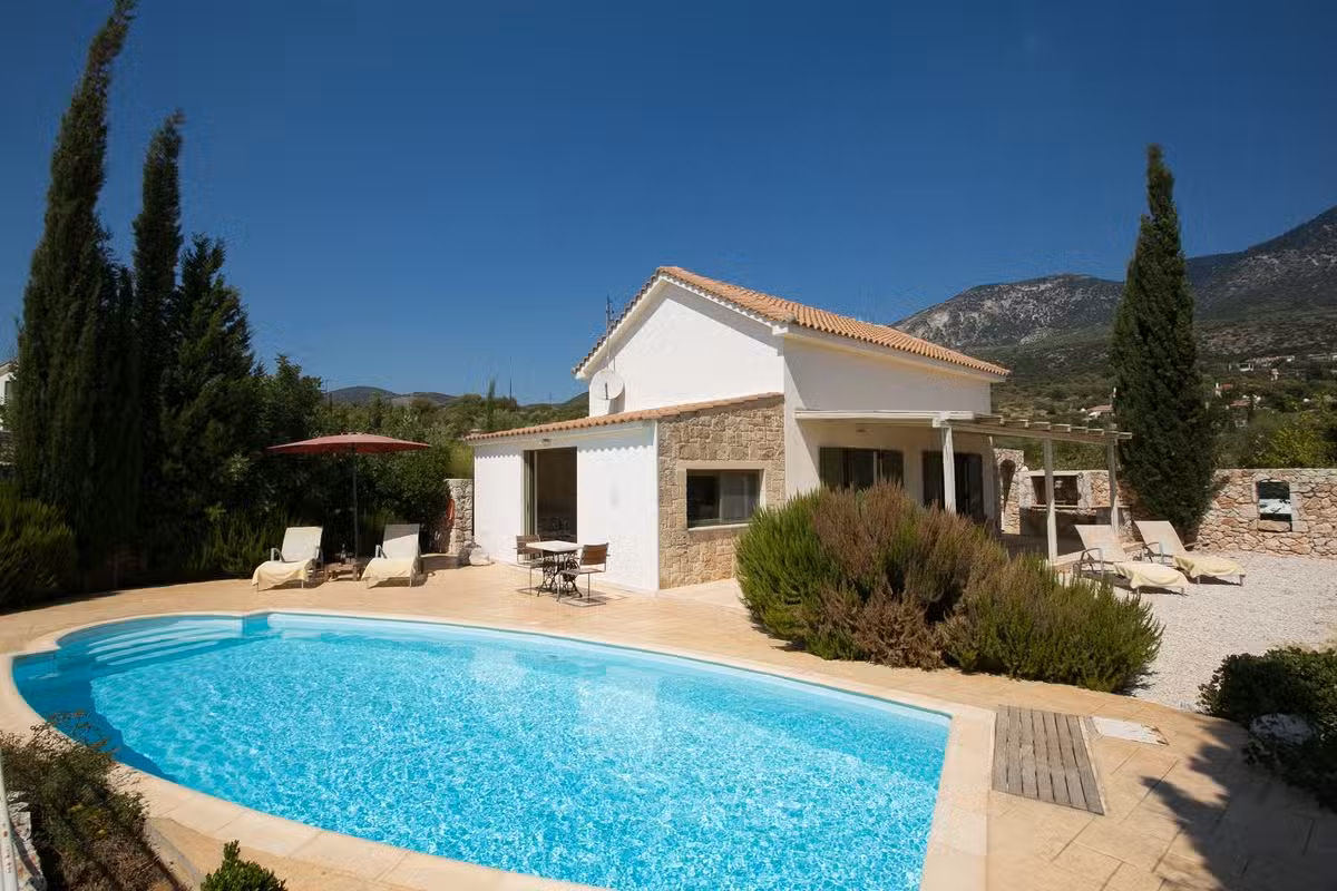 Villa Mataki Pool