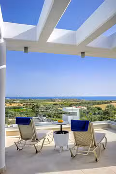 Villa Avyana