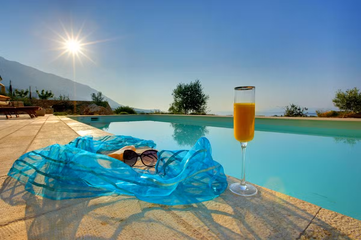 NAUTILOS POOL