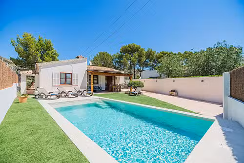 Can Singala Pool and Terrace