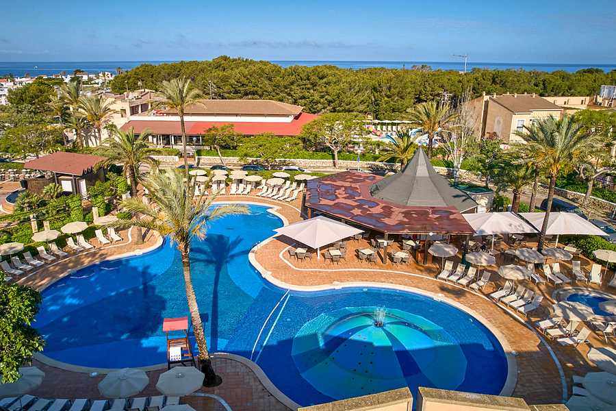 Zafiro Menorca, Balearics