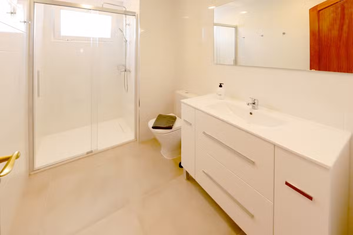 Villa Andorra bathroom