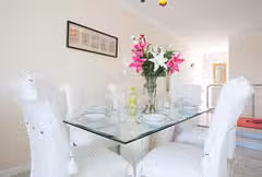 Casa Del Gray dining table