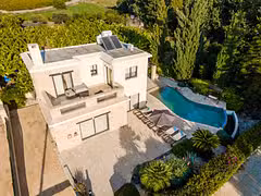 Villa Camelot Outdoors