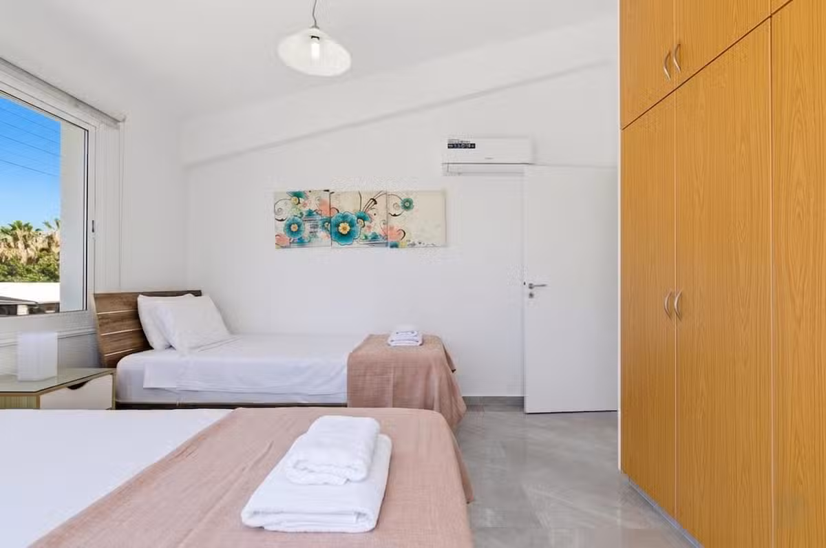 Villa Oasis Blue