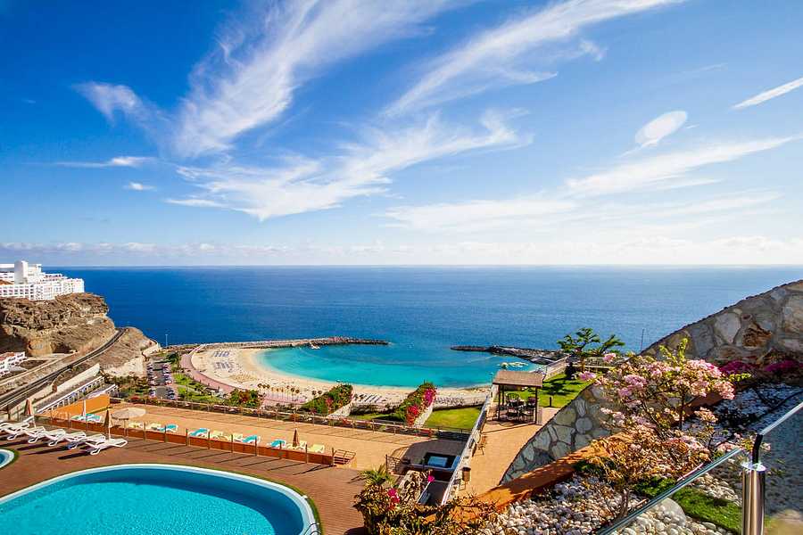 Serenity Amadores, Canary Islands