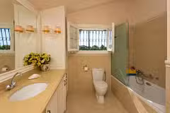 Villa Venus Bathroom