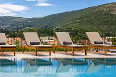 Palazzo Villa sunloungers
