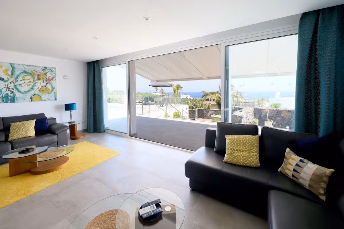 Villa Causel Seating