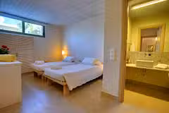 Villa Linatela Twin Room