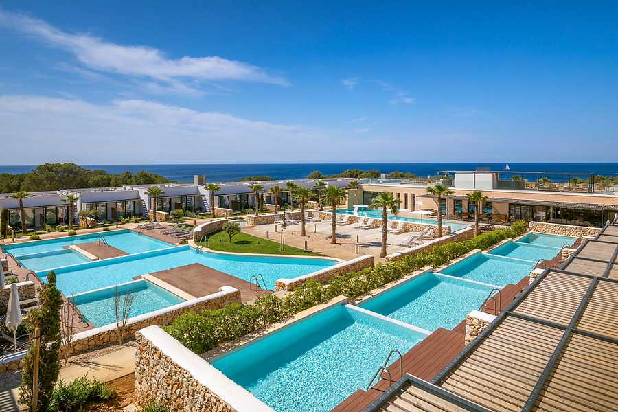 Barcelo Nura, Balearics