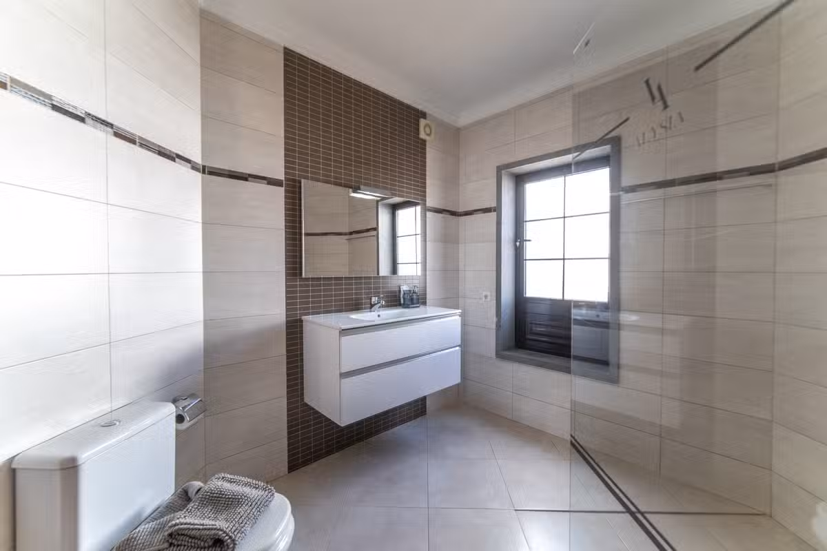 Villa Alysia Bathroom
