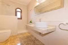 Villa Es Jardi shower room