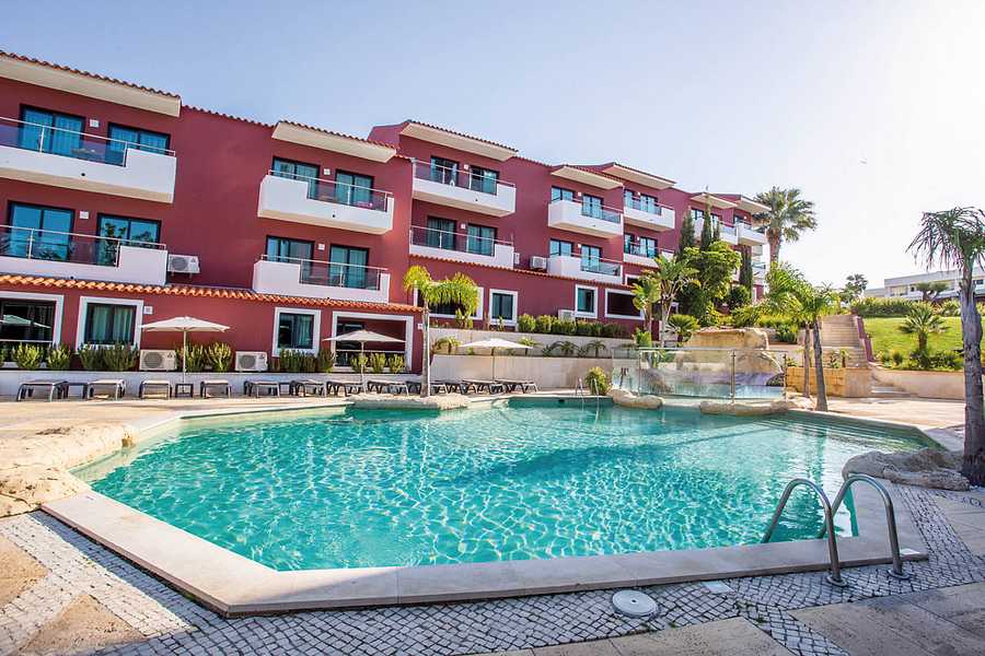 Topazio Vibe Beach Hotel & Apartments, Portugal