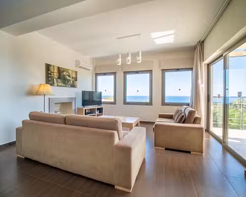 Villa Ilias