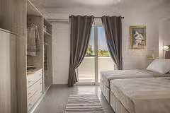 Ai Helis Summer House