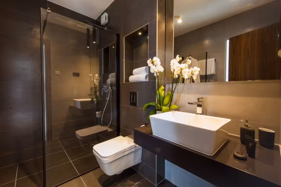 Villa Monte shower room