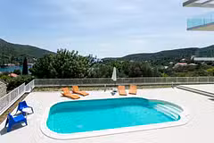 Villa Art pool