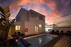 Villa Sirena By Night