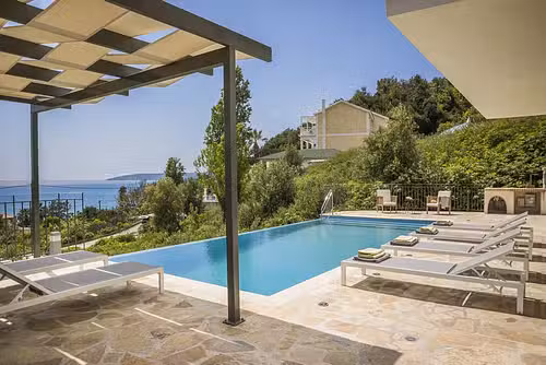 Villa Lithos