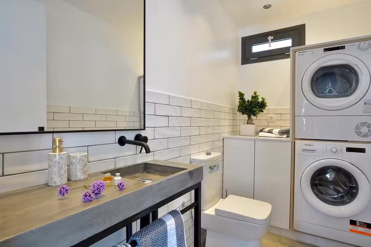 Villa Flamingo Bathroom