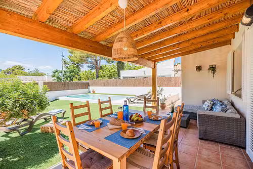 Can Singala Outdoor Dining